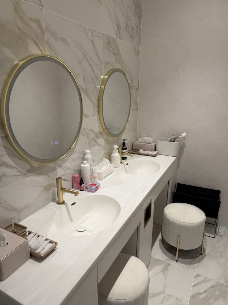 GINZA ViAURA CLINIC 銀座ビオーラクリニック 〜美容外科・美容皮膚科〜 の院内