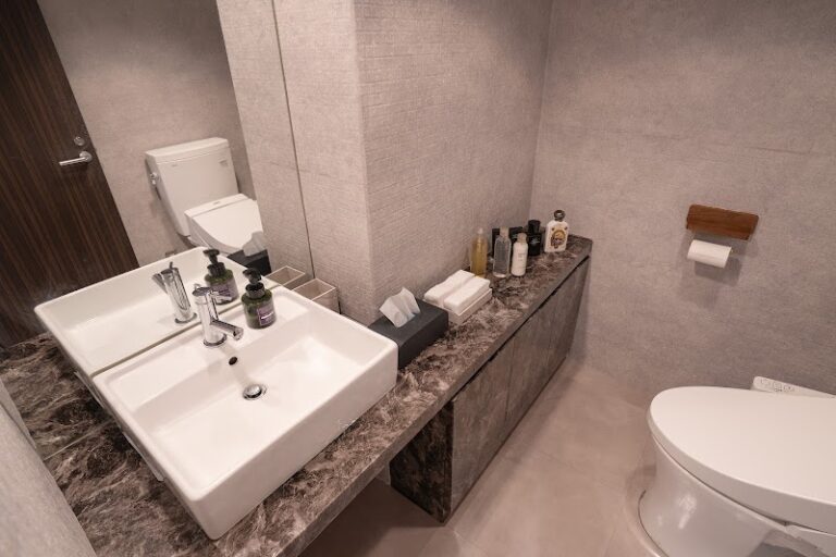 ROHE CLINIC GINZA の院内