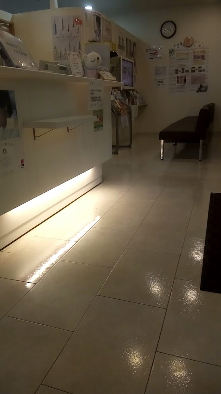 博多皮ふ科 の院内
