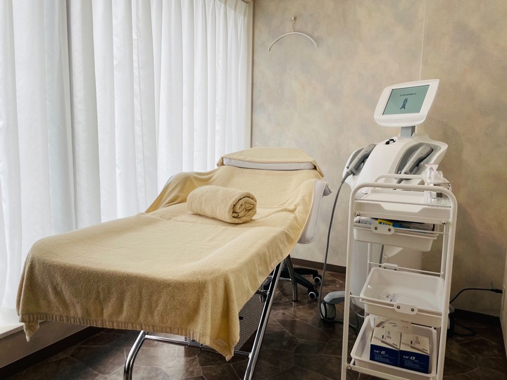 EIGHT CLINIC