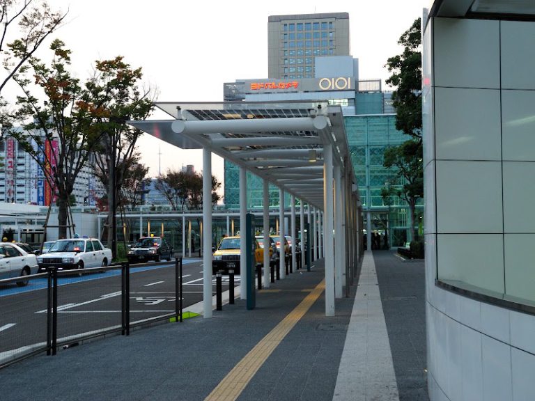 川崎駅前クリニック の外観