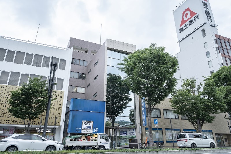 TCB東京中央美容外科 山梨甲府駅前院 の外観