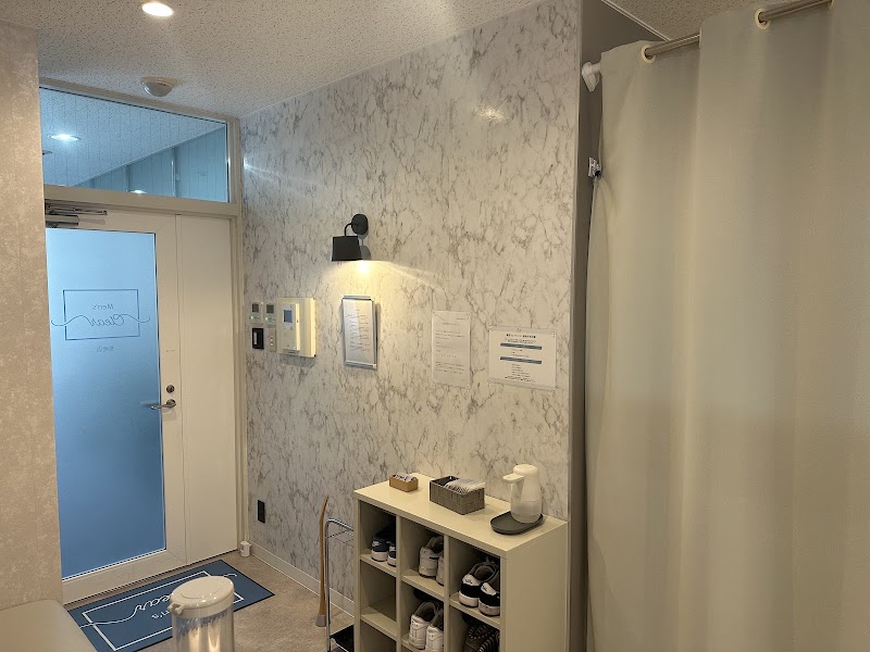 ストラッシュメンズ 長崎店 の院内