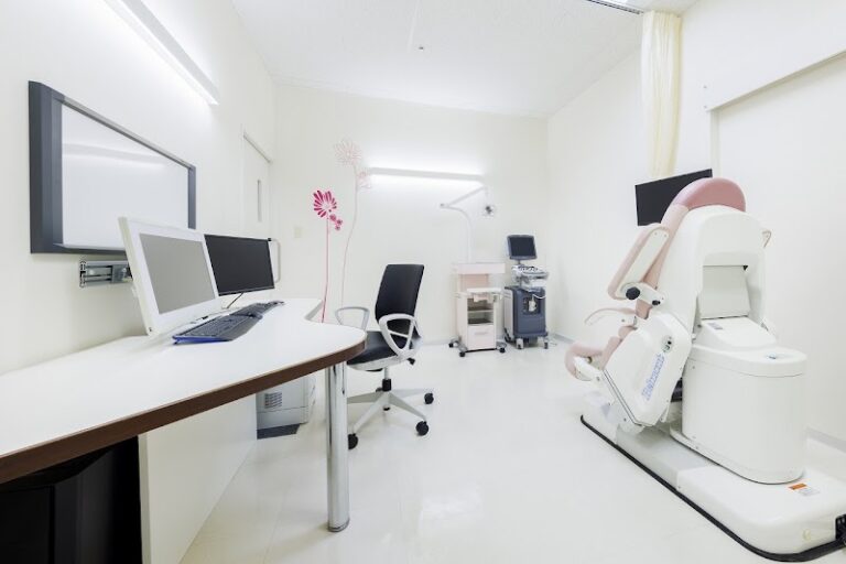 医療法人社団みぶな会 ひなたクリニック の院内