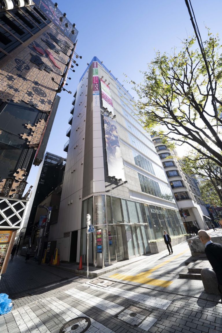 フィラークリニック 新宿院 の外観