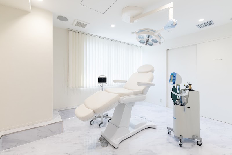 KUMA CARE CLINIC 大阪梅田本院 の院内