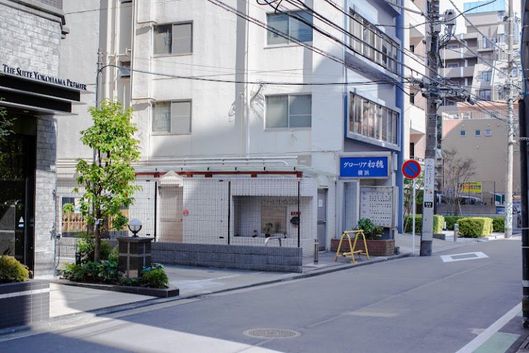 ニキビ専門サロンoliss（オリス）横浜店 の外観
